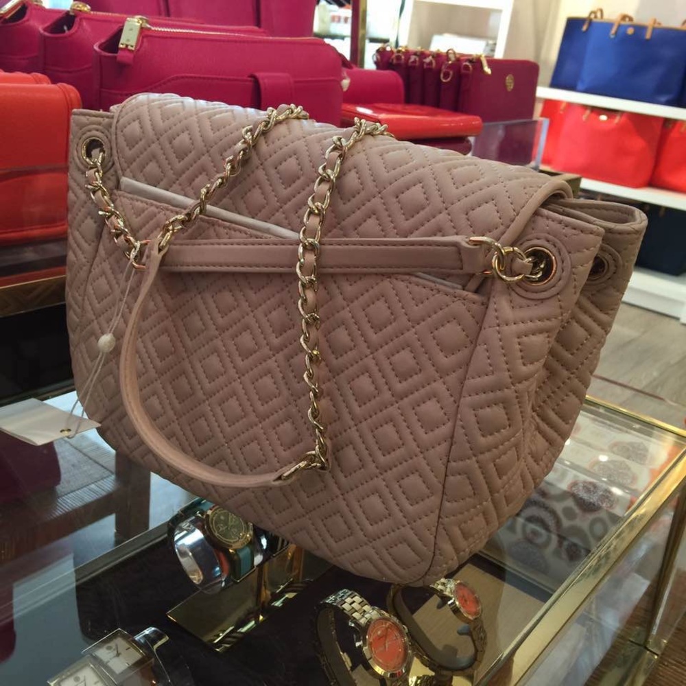 Tory Burch - Picture 3 of 7